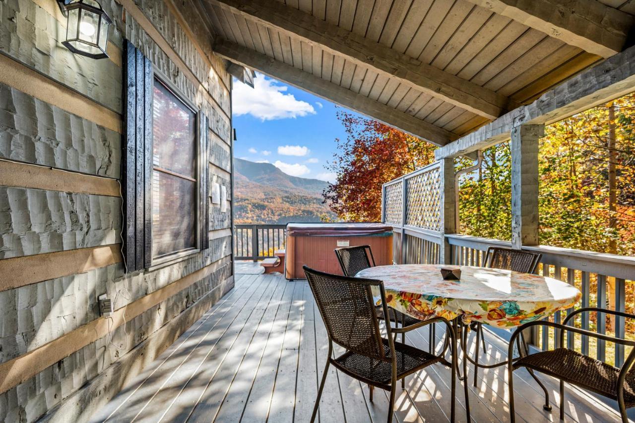 Barenberg Cabin - Secluded Unobstructed Panoramic Smoky Mountains View With Two Master Suites, Loft Game Room, And Hot Tub Гатлинбург Экстерьер фото