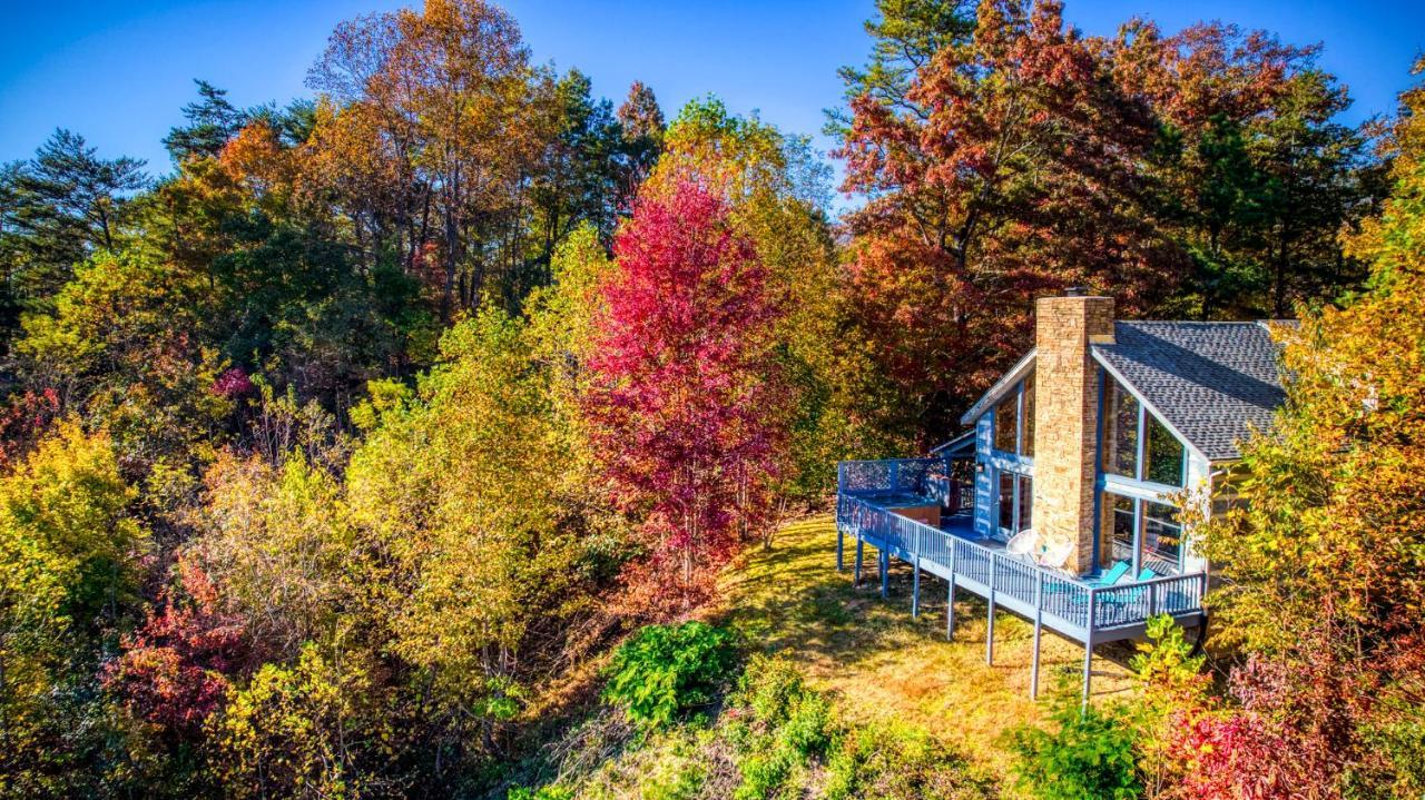 Barenberg Cabin - Secluded Unobstructed Panoramic Smoky Mountains View With Two Master Suites, Loft Game Room, And Hot Tub Гатлинбург Экстерьер фото